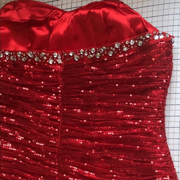 Sequin Sweetheart Mini Dress - Picture 4 of 5